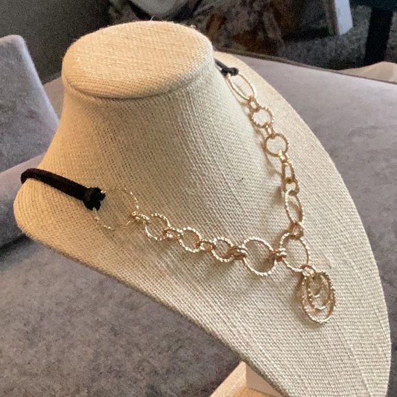 Lia Sophia necklace - Picture 3 of 8